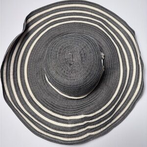 Calvin Klein Wide Brim Floppy Sun Hat Swirl Stripe Packable Striped Coastal